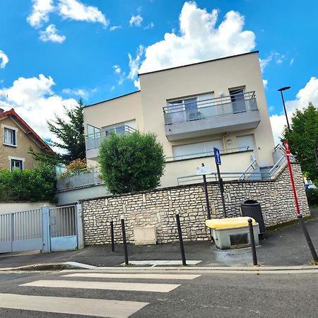 Superbe Appartement ,Proche De Paris, Dans Residence Privee , Ideal Familles, Parking Et Wifi Gratuits! ! ! Vitry-sur-Seine Exterior foto