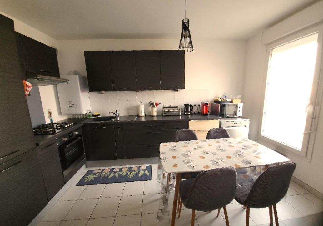 Superbe Appartement ,Proche De Paris, Dans Residence Privee , Ideal Familles, Parking Et Wifi Gratuits! ! ! Vitry-sur-Seine Exterior foto